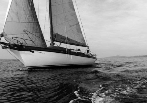 En 'Los pecados del Príncipe Saradine', el P. Brown realiza un viaje con Flambeau